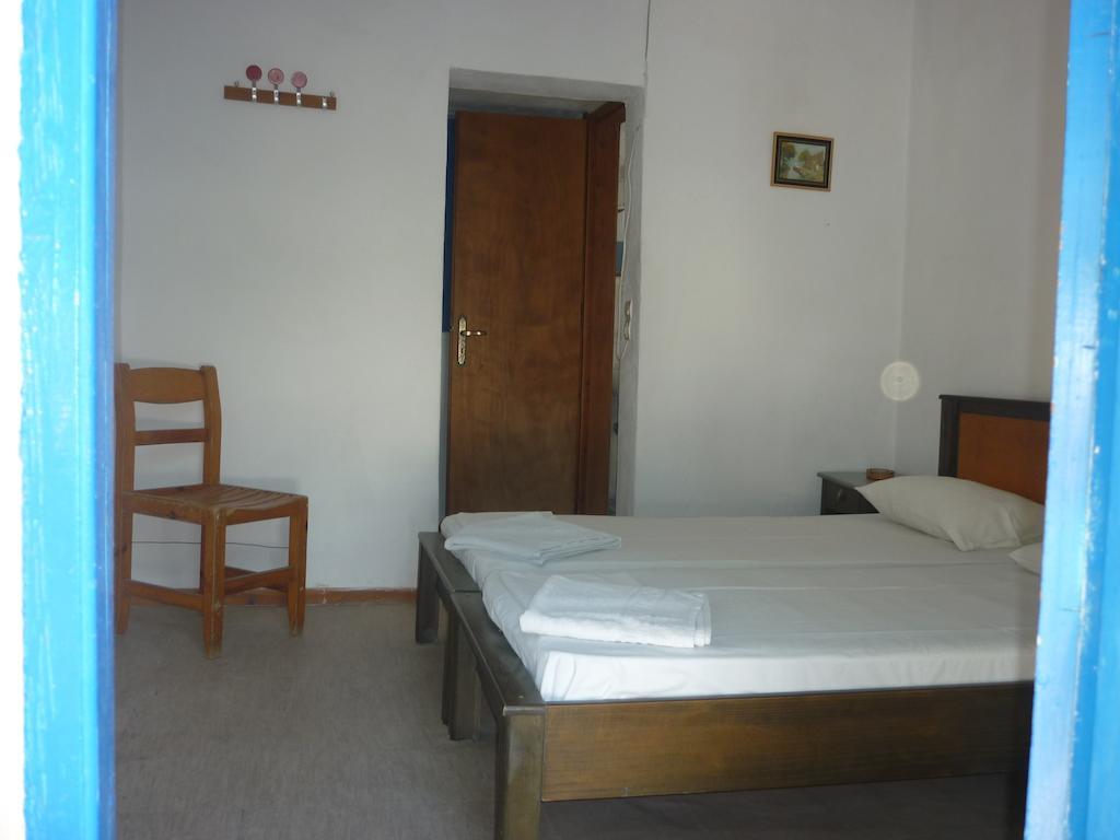 Hotel Agios Antonios Perissa  Pokój zdjęcie